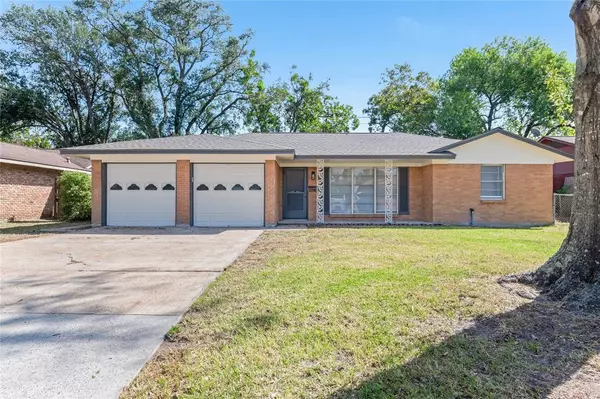 Angleton, TX 77515,816 Perry ST