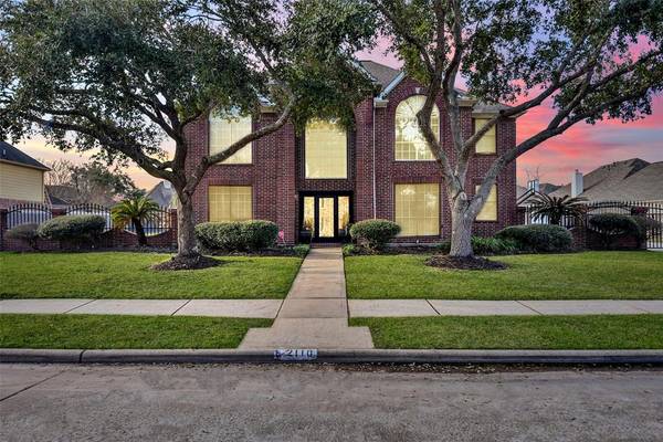 2110 Five Iron DR, Houston, TX 77089