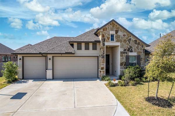 13527 Summer Winds DR, Dayton, TX 77535