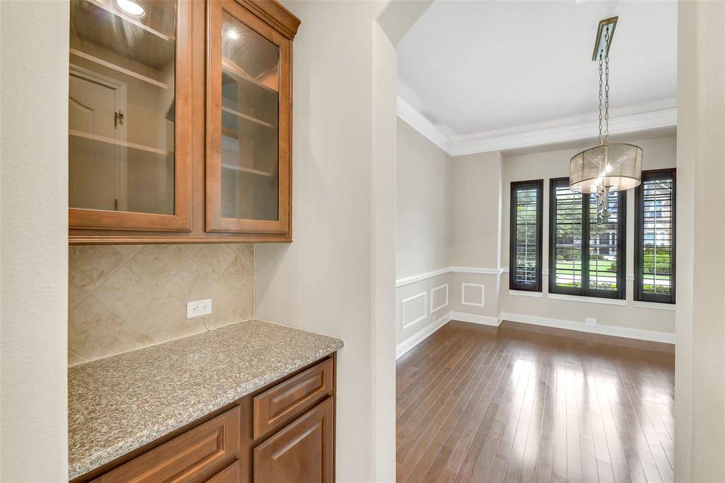 The Woodlands, TX 77382,111 S Veilwood CIR