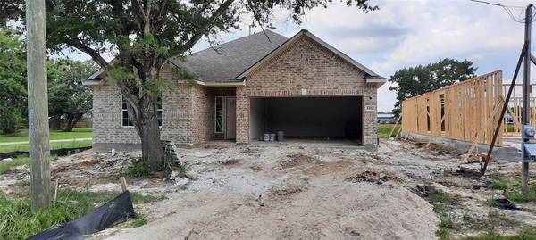 1332 Oregon ST, La Porte, TX 77571