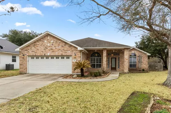 106 Post Oak LN,  Columbus,  TX 78934