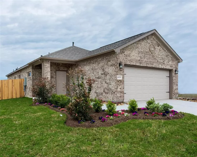 4120 E Bayou Maison CIR, Dickinson, TX 77539