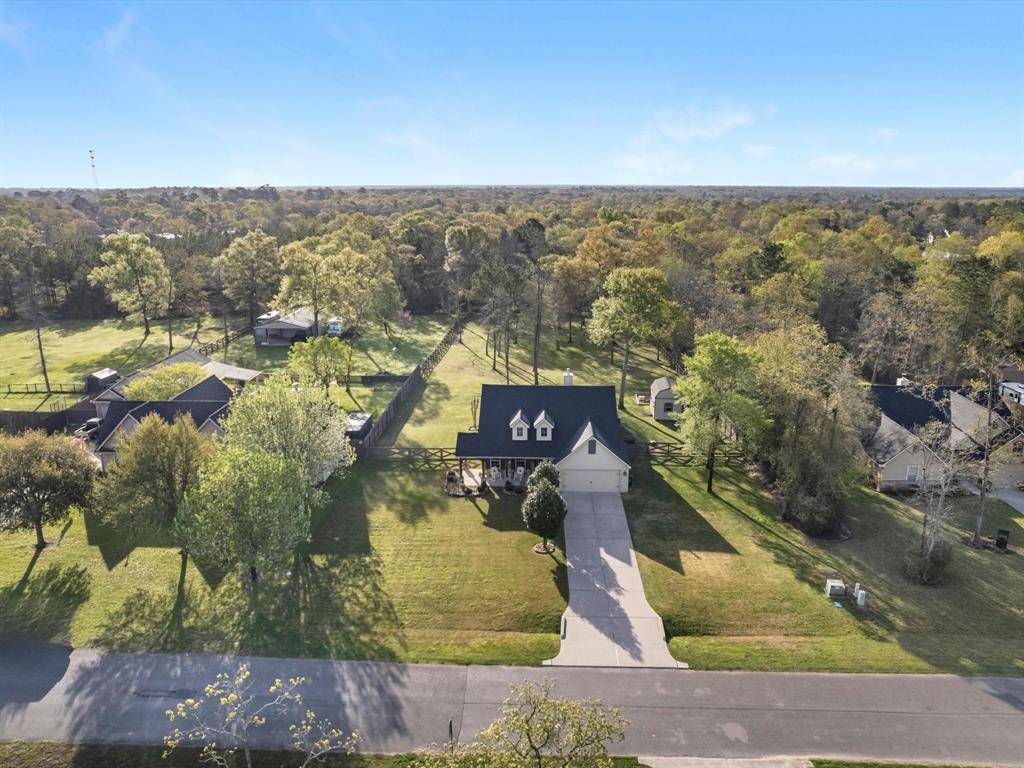 9146 Red Stag LN, Conroe, TX 77303