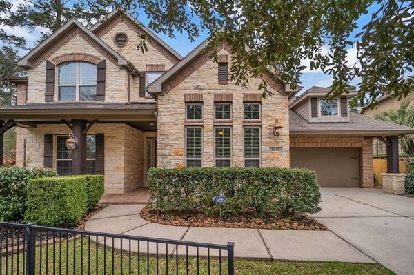 2042 Hidden Paradise DR, Conroe, TX 77304