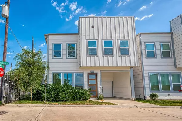 Houston, TX 77055,7703 Rainbow Close LN