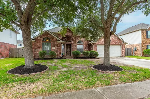 3020 Misty Isle CT, Dickinson, TX 77539