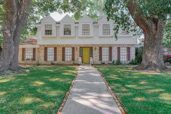 5106 Theall RD, Houston, TX 77066