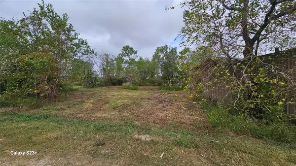 Lot E 4th 1/2 ST, Santa Fe, TX 77510