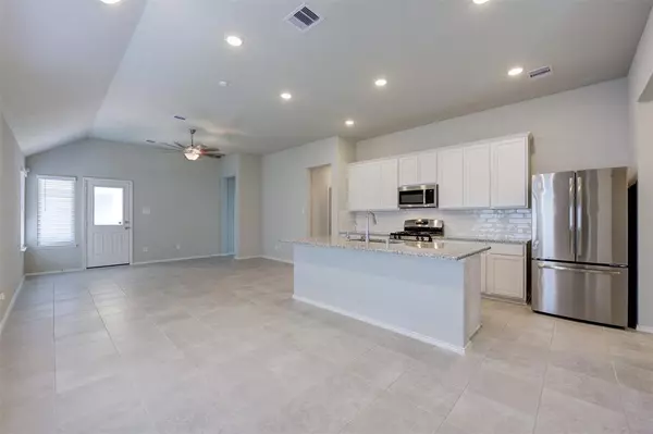 32014 Quail Terrace LN, Conroe, TX 77385