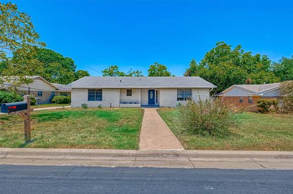 504 Tison ST, Brenham, TX 77833