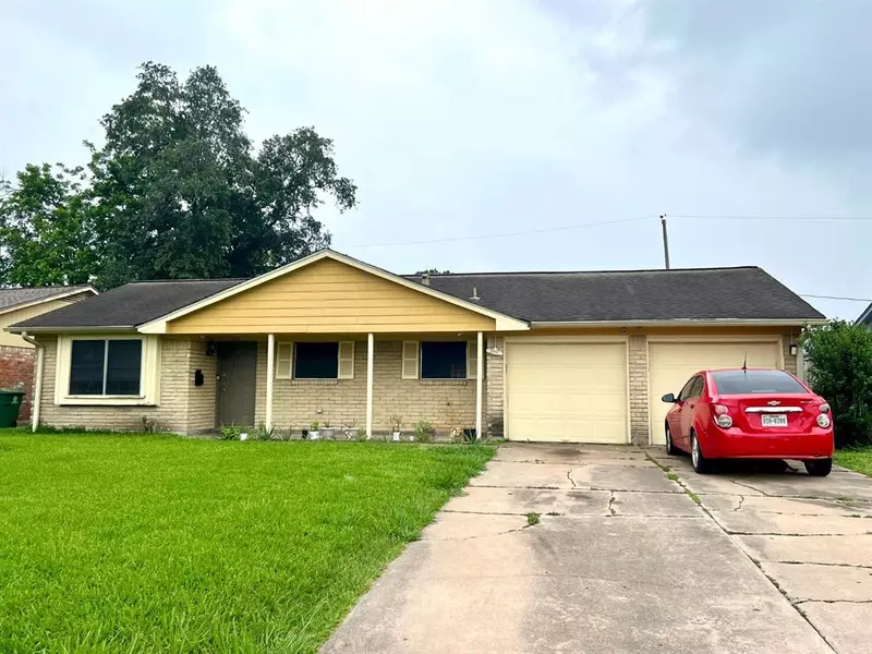 4307 Woodmont, South Houston, TX 77045