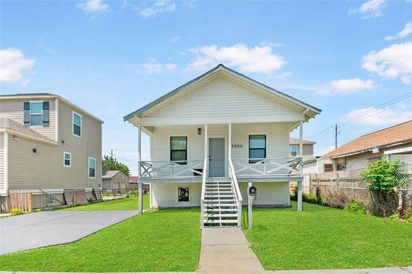 5506 Avenue Q 1/2, Galveston, TX 77551