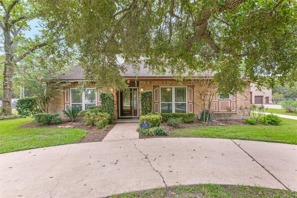 Friendswood, TX 77546,2106 Pine DR