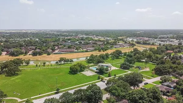 Houston, TX 77087,7602 Dixie DR