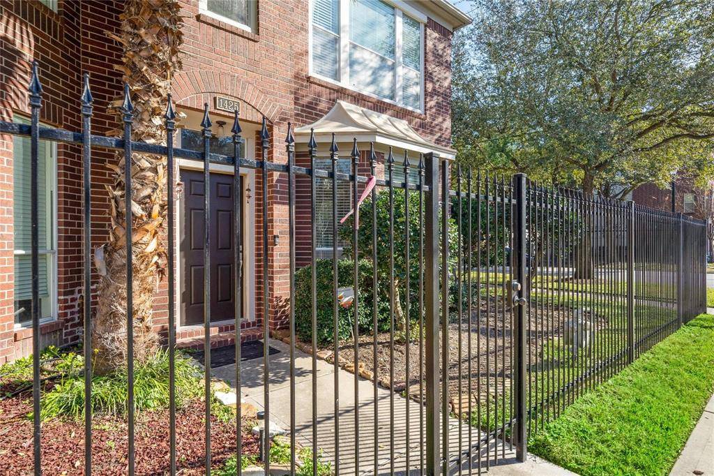 Houston, TX 77004,1425 Anita ST
