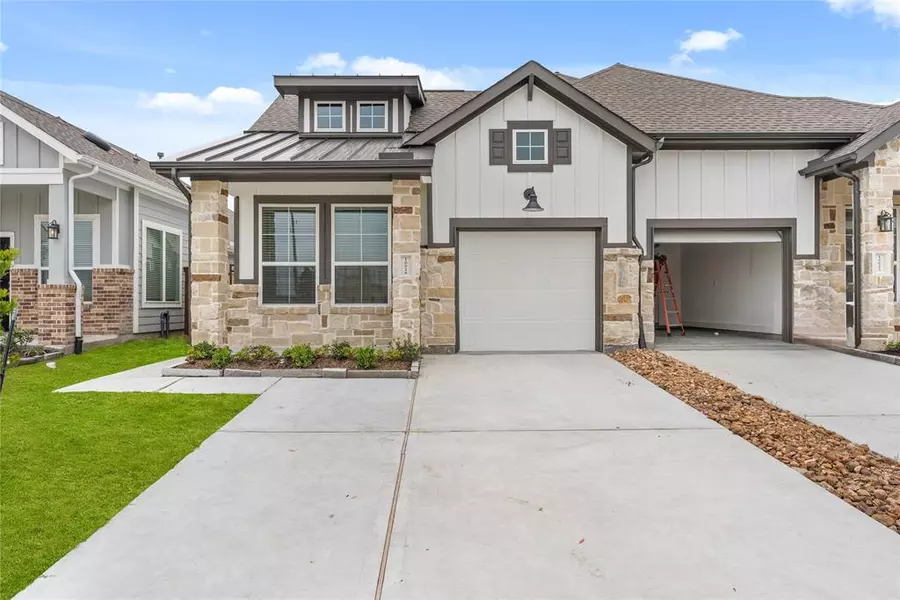 10026 Crescendo WAY, Iowa Colony, TX 77583