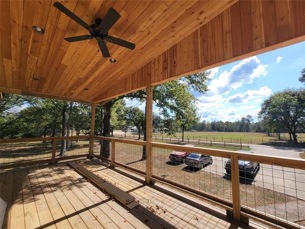 12070 Old County RD #4, Willis, TX 77378