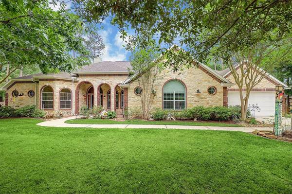 45 Wind River DR, Conroe, TX 77384