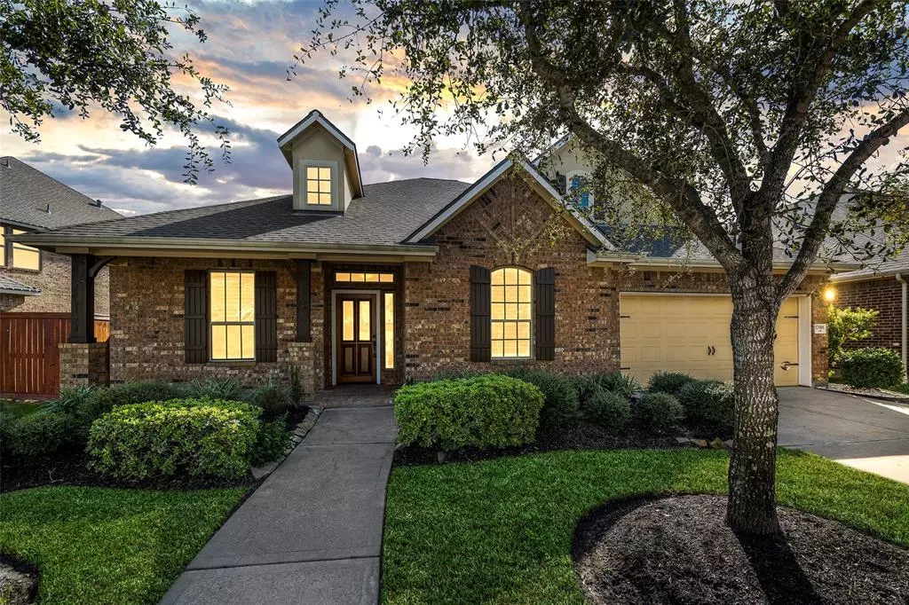 Cypress, TX 77433,17918 Creek Bluff LN