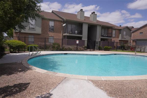 9350 Country Creek DR #73,  Houston,  TX 77036