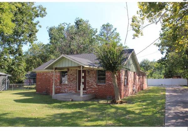 5322 Pine AVE, Pasadena, TX 77503