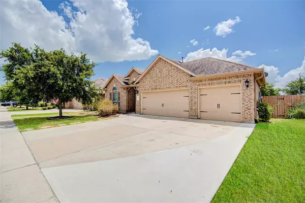 La Porte, TX 77571,911 Fairway DR