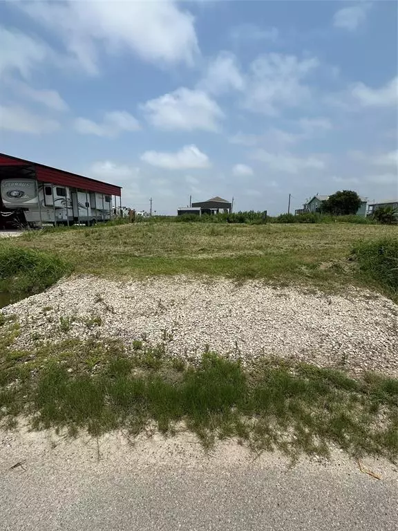 Crystal Beach, TX 77650,1216 W Canal