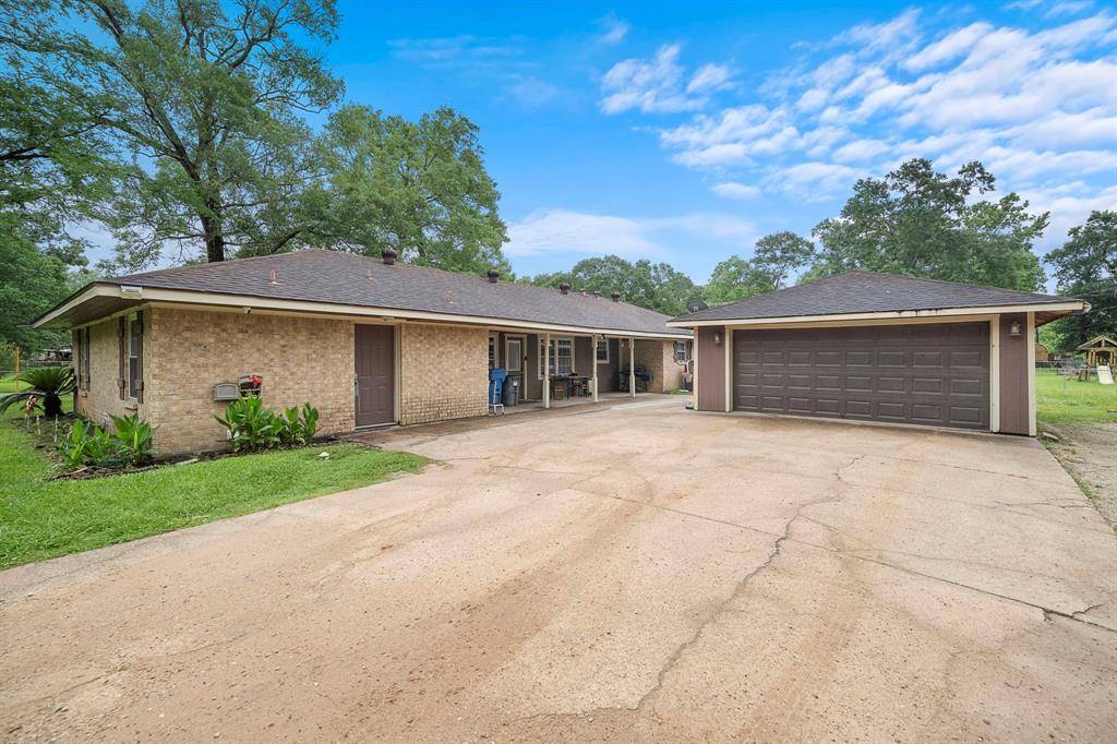 23114 Laura, New Caney, TX 77357