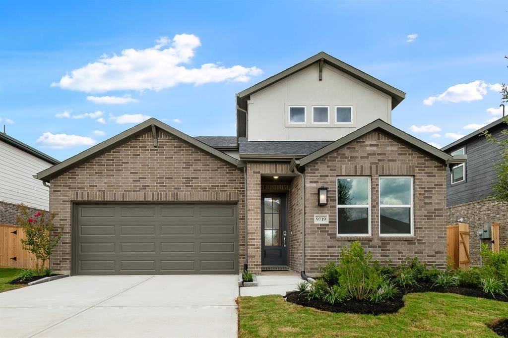 9719 Burlington Bristol DR, Cypress, TX 77433