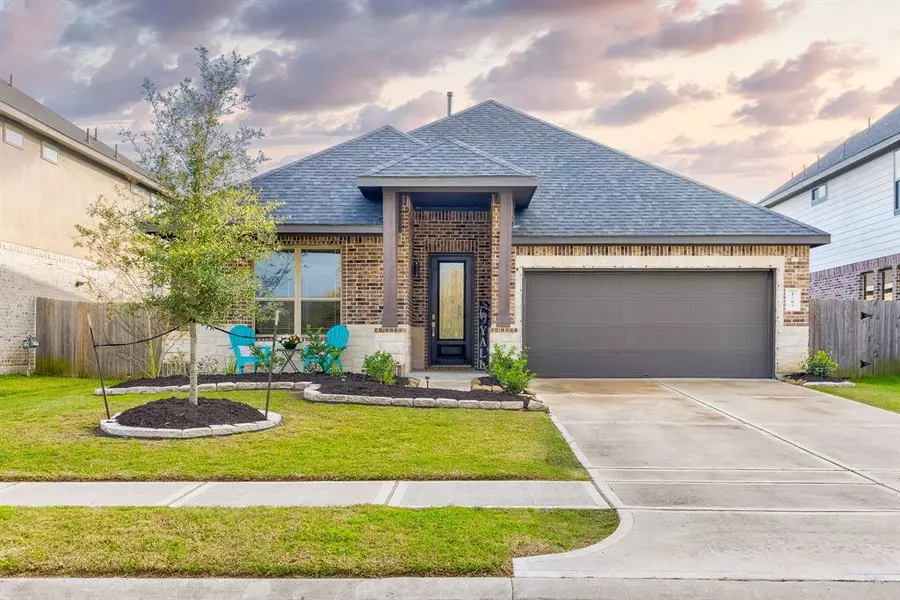 1582 Mustang TRL, Friendswood, TX 77546