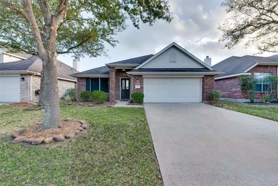 2527 Cloudcroft DR, Deer Park, TX 77536