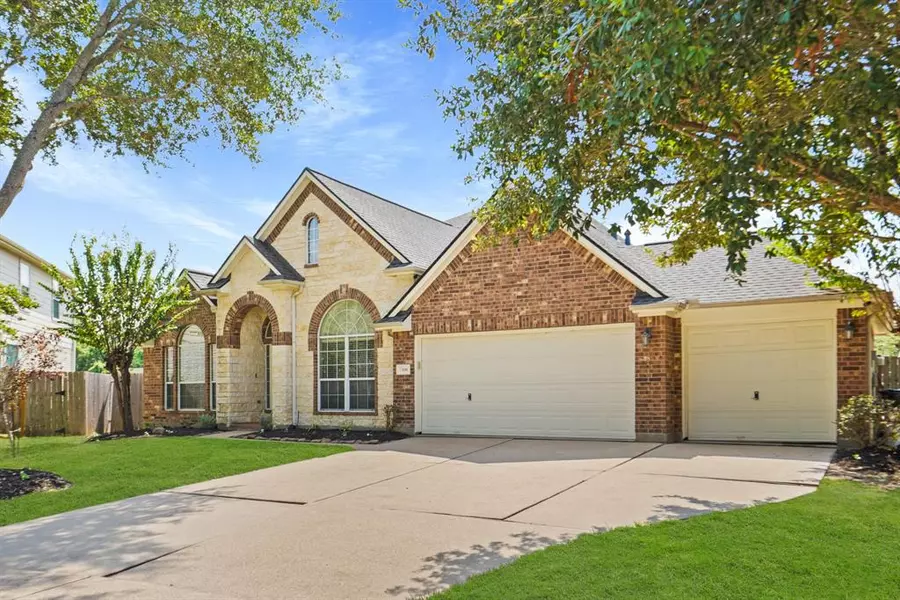 7506 Crescent Lake CT, Rosenberg, TX 77469