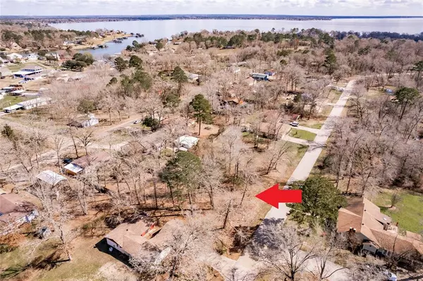 383 Autumn LN, Livingston, TX 77351