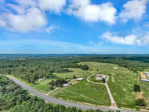 Center, TX 75935,13732 State Highway 7 West