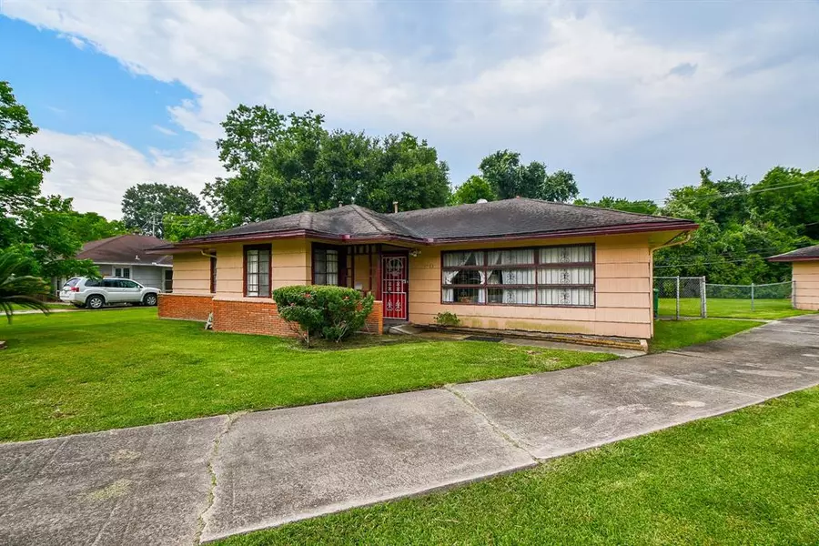 5522 Nassau RD, Houston, TX 77021