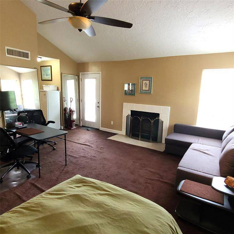Houston, TX 77055,2011 Spenwick DR #220