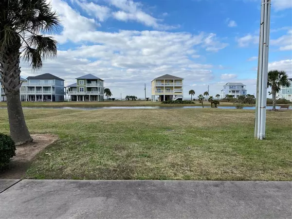 26726 Estuary DR, Galveston, TX 77554