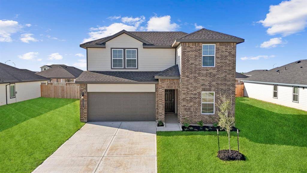 2022 Woodlark Way,  Sealy,  TX 77474