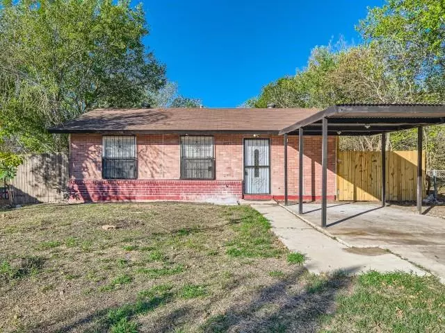 4823 Castle Guard, San Antonio, TX 78218