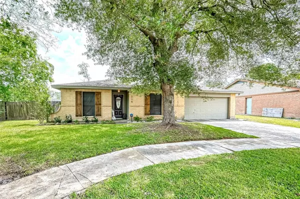 218 Redbud Circle, League City, TX 77573