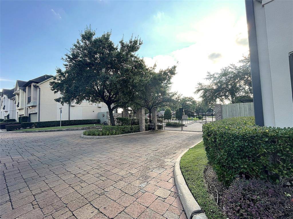 Houston, TX 77025,3138 Pemberton WALK