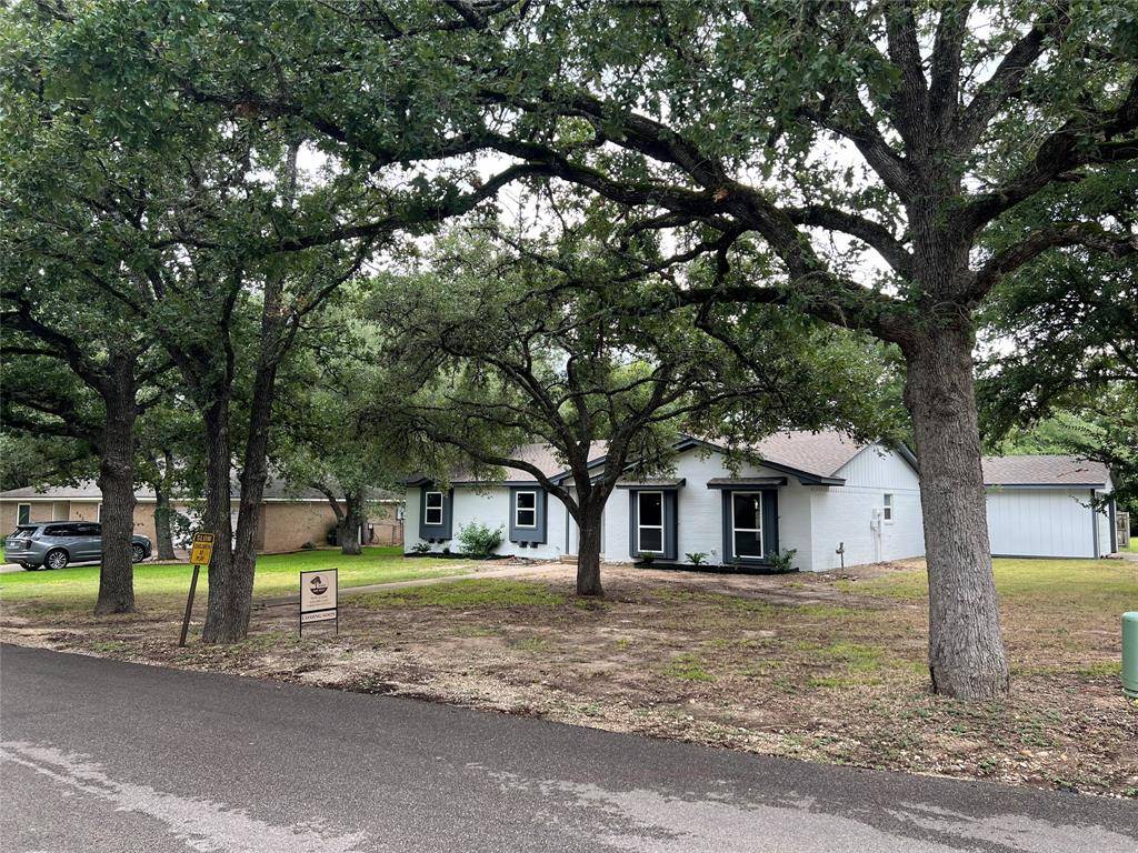 La Grange, TX 78945,403 Buckeye TRL