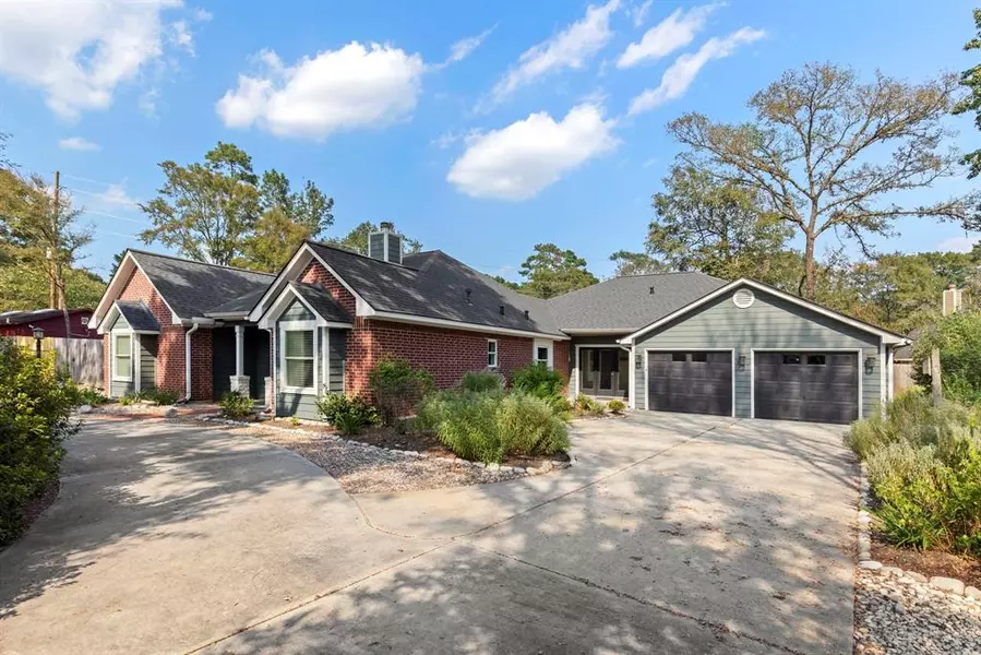 1307 Carriage RUN W, Conroe, TX 77384