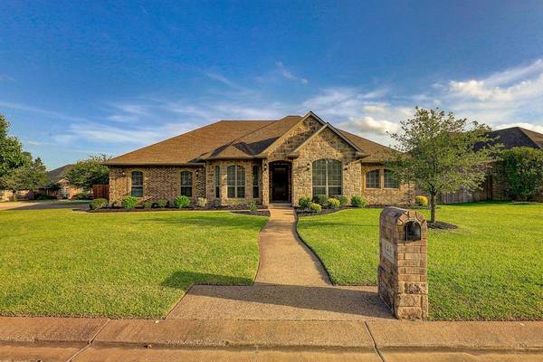 4401 Edinburgh PL, College Station, TX 77845