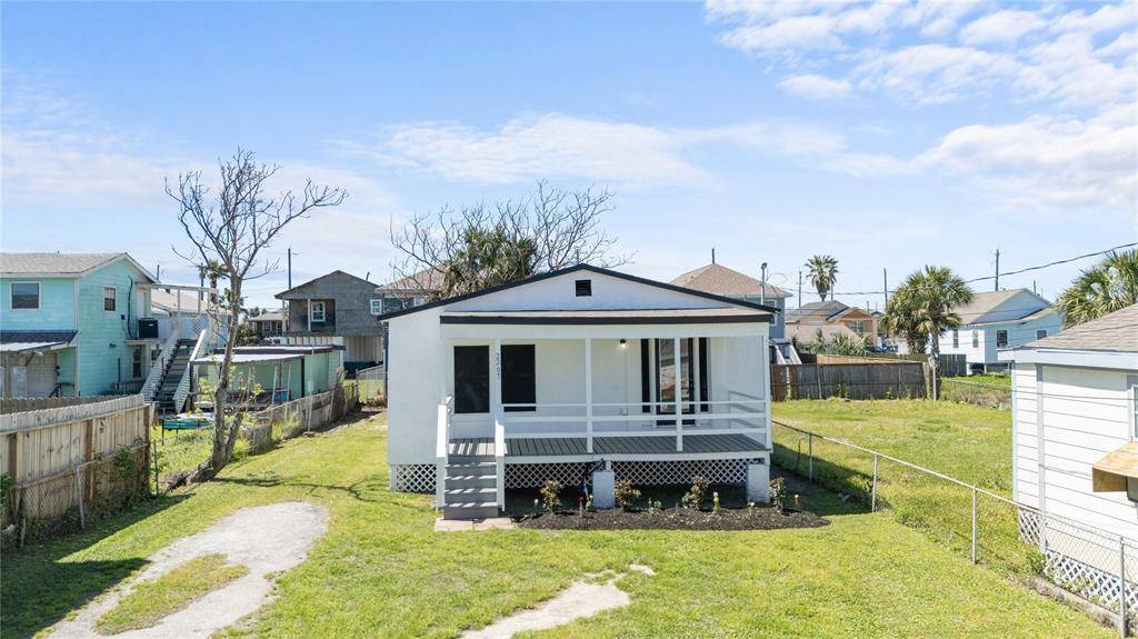 2207 Hollywood AVE, Galveston, TX 77551