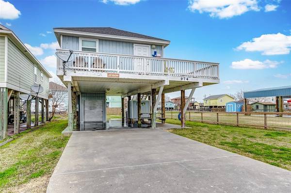 974 KAHLA, Crystal Beach, TX 77650