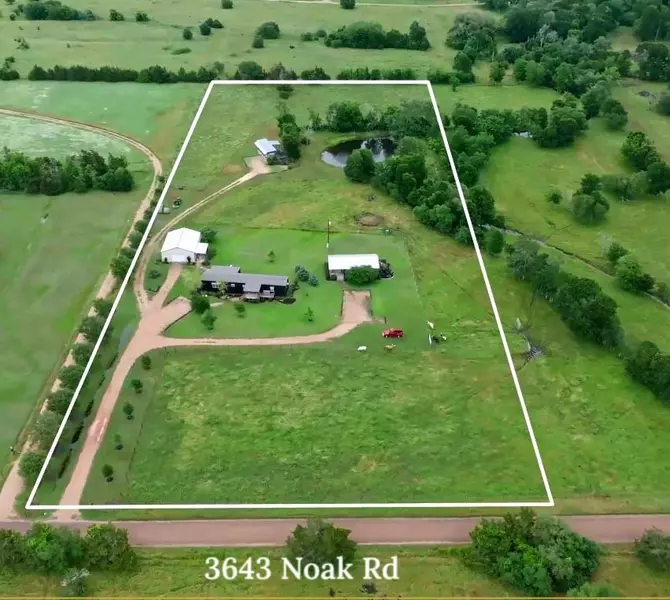 3643 Noak RD, Round Top, TX 78954