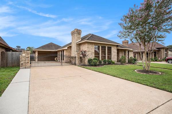 6226 Canada DR,  Pasadena,  TX 77505