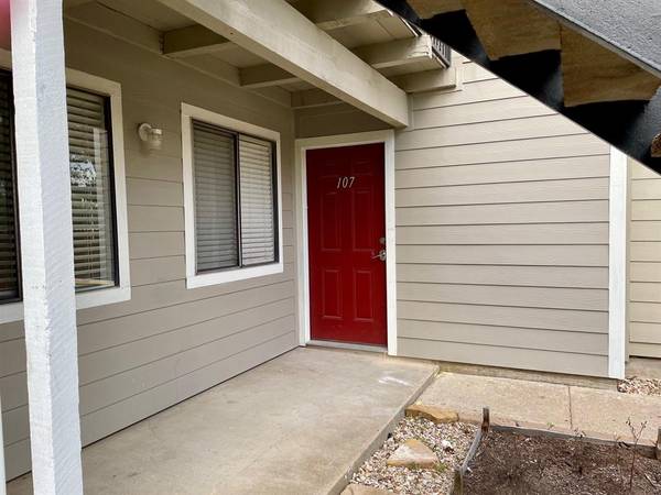 1901 HOLLEMAN DR W #107,  College Station,  TX 77840